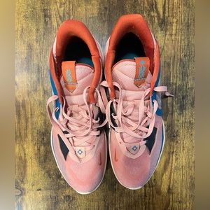 Kyrie 5 low Size 13 men’s